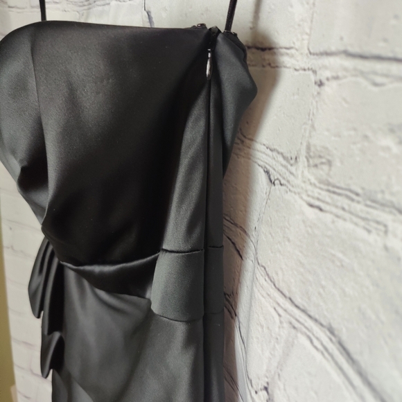 White House Black Market Black Satin Strapless Layered Mini Dress Size 0 - Picture 5 of 7